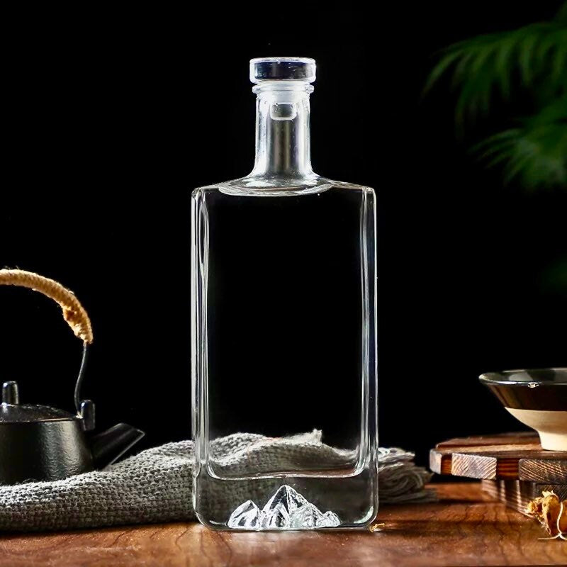 Mountain Whiskey Decanter, Glass Decanter, Minimalist Decanter, Bar Set, Decanter & Glass Set, Unique Gifts, Gifts For Him, Father’s Day