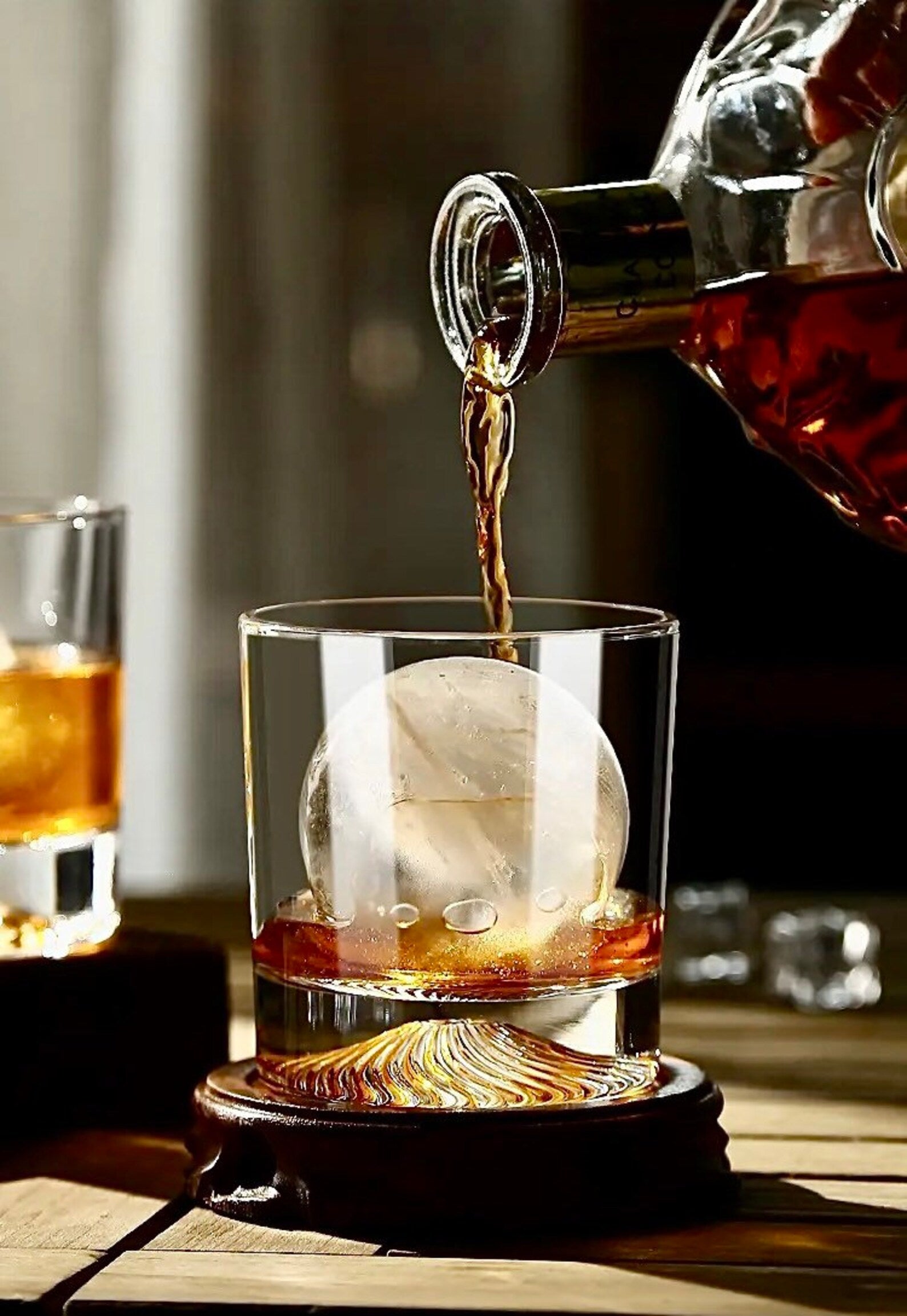 Mountain Peak Whiskey Glass with Matching Wooden Base — everdreamcraft