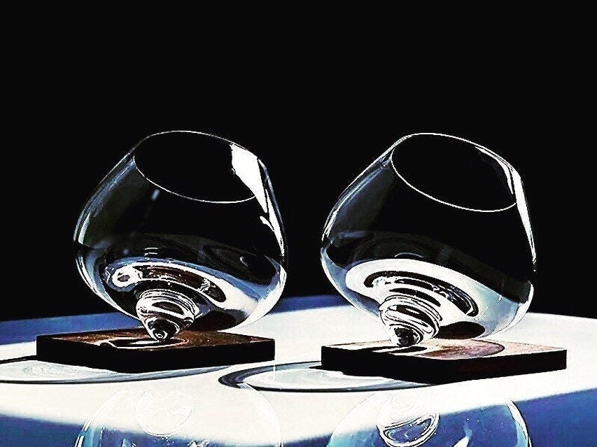 Spinning Whiskey Glass, Rotating Wine Glasses, Wine Glass Set, Liquor Glass Set, Unique Barware Set, Gifts For Him, Gifts For Her
