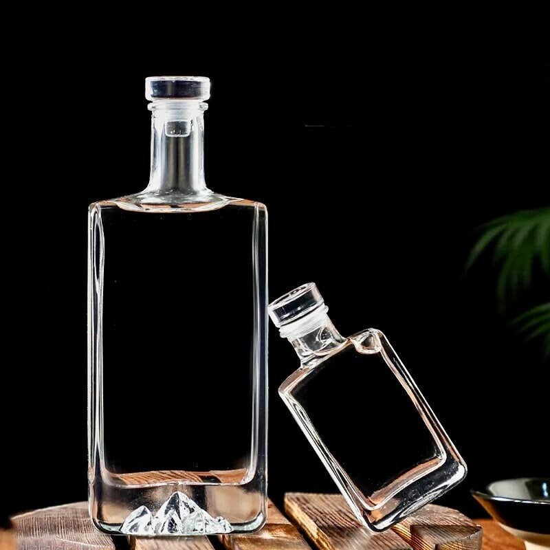 Mountain Whiskey Decanter, Glass Decanter, Minimalist Decanter, Bar Set, Decanter & Glass Set, Unique Gifts, Gifts For Him, Father’s Day